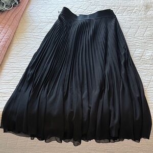 Wilfred Black Pleated Midi Skirt